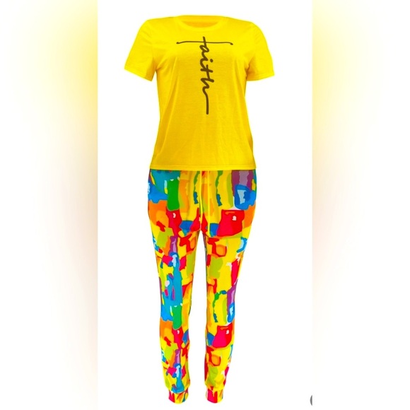 2 Piece: “Faith” Print Short Sleeve Top & Matching Drawstring Pocket Pants, EUC - Picture 2 of 8
